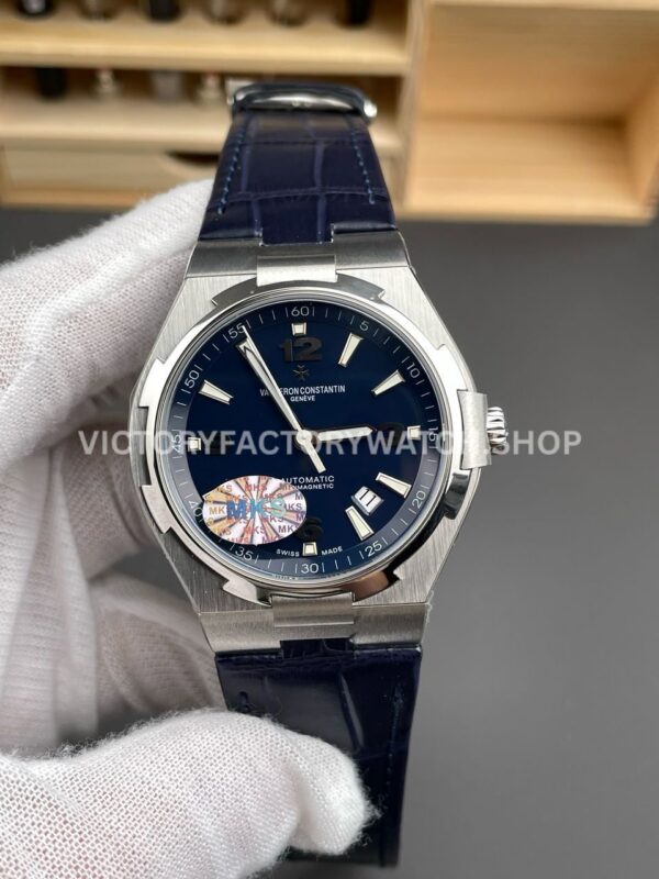 MKS Factory Vacheron Constantin Overseas 47040000A-9008 Leather Strap Arabic Numerals Blue Dial (9) MKS Factory Vacheron Constantin Overseas 47040 000A 9008 leather strap Arabic numerals blue dial replica watch
