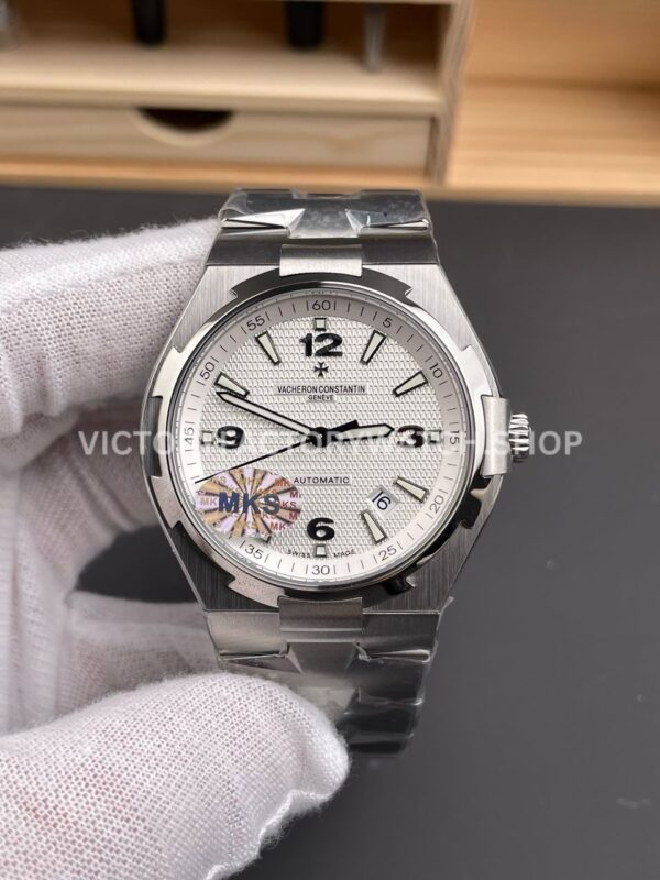 MKS Factory Vacheron Constantin Overseas 47040B01A-9093 Full Steel Arabic Numerals White Dial (5) MKS Factory Vacheron Constantin Overseas 47040 B01A 9093 full steel Arabic numerals white dial replica watch