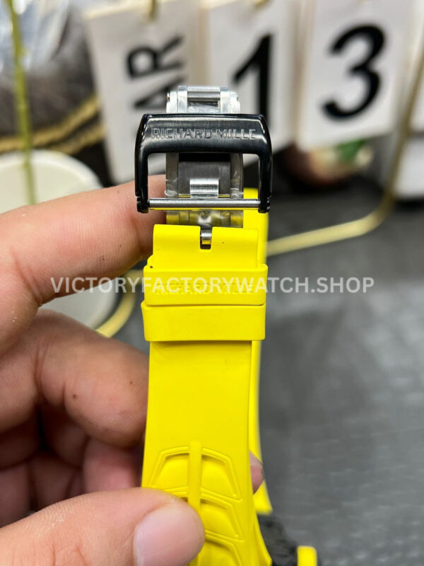 New Factory Richard Mille RM 35-01 42.7mm Black Carbon Fiber Yellow Rubber Strap Black Skeletonized Dial
