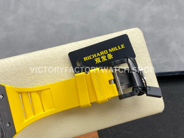 R7 Factory Richard Mille RM35-02 44.5mm Carbon Fiber Yellow Rubber Strap Skeletonized Dial (7) R7 Factory Richard Mille RM 35-02 44.5mm Carbon Fiber Yellow Rubber Strap Skeletonized Dial