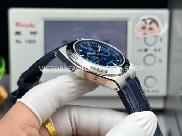 TW Factory Vacheron Constantin Overseas Perpetual Calendar 4300V/220G-B945 41.5mm White Gold Leather Strap Blue Dial