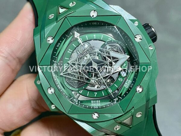 BBF Factory Hublot Big Bang Sang Bleu II 45mm 418.GX.5207.RX.MXM22 Green BBF Factory Hublot Big Bang Sang Bleu II 418.GX.5207.RX.MXM22 45mm Green Ceramics Green Rubber Strap Green Skeletonized Dial