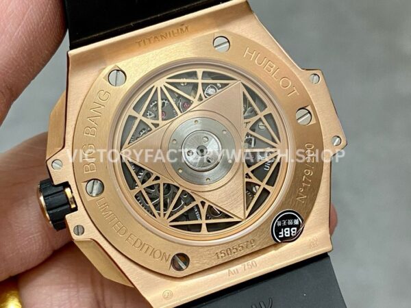 BBF Factory Hublot Big Bang Sang Bleu II 45mm 418.OX.1108.RX.MXM19 Rose Gold B (9) BBF Factory Hublot Big Bang Sang Bleu II 418.OX.1108.RX.MXM19 45mm Rose Gold Black Rubber Strap Black Skeletonized Dial