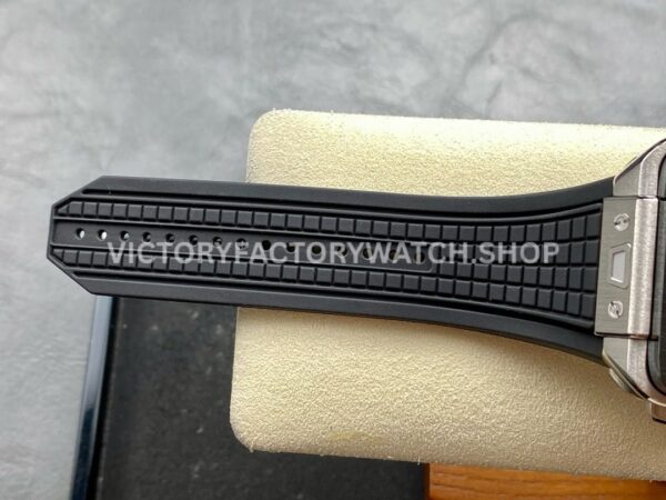 BBF Factory Hublot Square Bang 821.NM.0170.RX 42mm Titanium Rubber Strap Skeletonized Dial (1) BBF Factory Hublot Square Bang 821.NM.0170.RX 42mm Titanium Rubber Strap Skeletonized Dial
