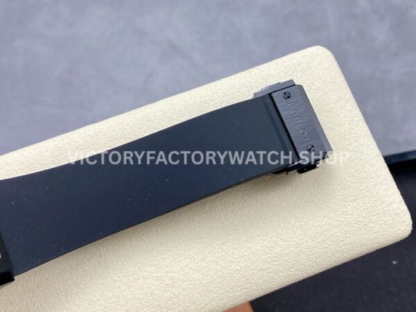 HB Factory Hublot Classic Fusion 542.CX.1270.RX.MDM 42mm Steel Black Rubber Strap Black Dial