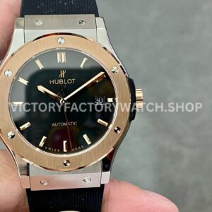 HB Factory Hublot Classic Fusion 542.NO.1181.LR 42mm rubber strap rose gold bezel black dial replica watch