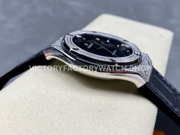 HB Factory Hublot Classic Fusion 542.NX.1171.LR.1704 42mm Full Diamond Leather Strap Black Dial
