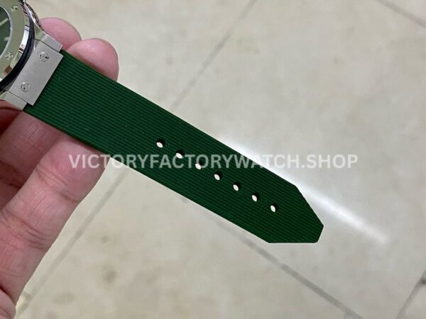 HB Factory Hublot Classic Fusion 542.NX.8970.LR 42mm Rubber Strap Titanium Bezel Green Dial