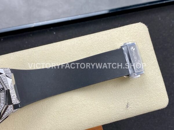 HB Factory Hublot Classic Fusion 550.NS.1800.RX.1804.ORL19 40mm Black Rubber Strap Diamond Bezel Black Dial