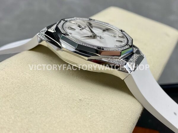 HB Factory Hublot Classic Fusion 550.NS.2200.RW.ORL20 40mm Steel White Rubber Strap White Dial