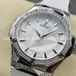 HB Factory Hublot Classic Fusion 550.NS.2200.RW.1804.ORL20 40mm Diamond Steel White Rubber Strap White Dial