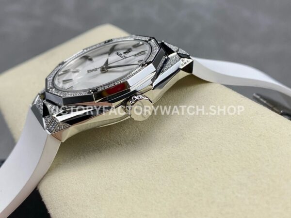HB Factory Hublot Classic Fusion 550.NS.2200.RW.1804.ORL20 40mm Diamond Steel White Rubber Strap White Dial