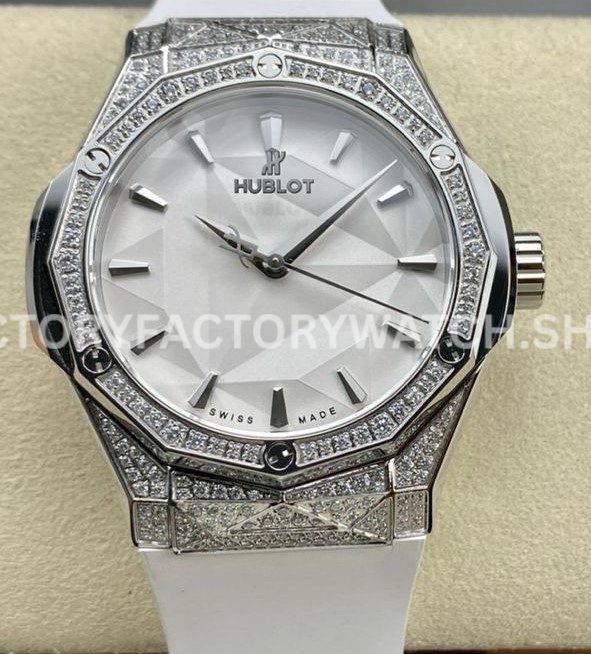 HB Factory Hublot Classic Fusion 550.NS.2200.RW.1804.ORL20 40mm white rubber strap diamond bezel white dial replica watch