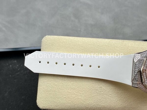 HB Factory Hublot Classic Fusion 550.NS.2200.RW.1804.ORL20 40mm White Rubber Strap Diamond Bezel White Dial