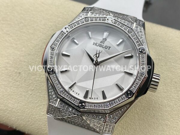 HB Factory Hublot Classic Fusion 550.NS.2200.RW.1804.ORL20 40mm White Rubber Strap Diamond Bezel White Dial