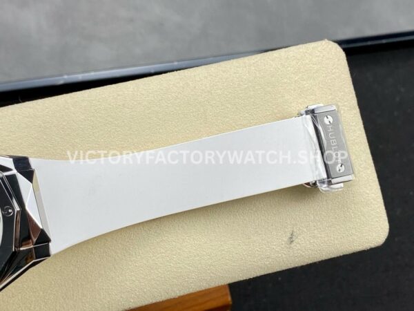 HB Factory Hublot Classic Fusion 550.NS.2200.RW.ORL20 40mm Steel White Rubber Strap White Dial