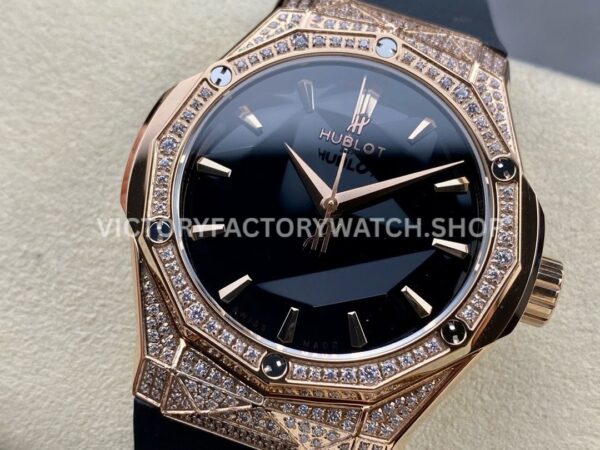 HB Factory Hublot Classic Fusion 550.OS.1800.RX.1604.ORL19 40mm Rose Gold Black Rubber Strap Diamond Bezel Black Dial