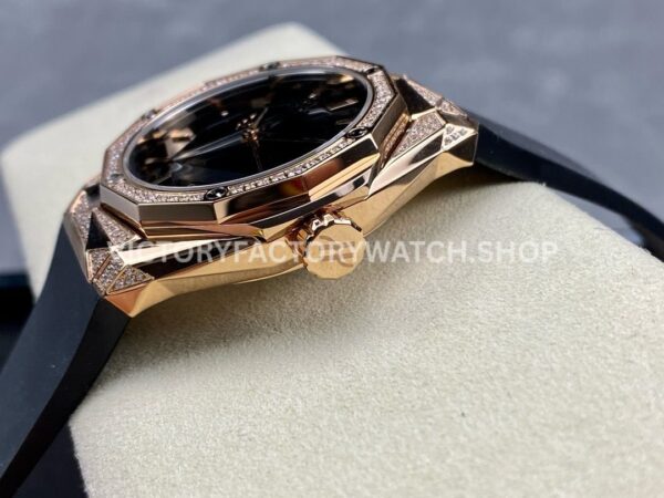 HB Factory Hublot Classic Fusion 550.OS.1800.RX.1804.ORL19 40mm Diamond Rose Gold Black Rubber Strap Black Dial