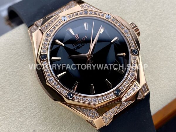 HB Factory Hublot Classic Fusion 550.OS.1800.RX.1804.ORL19 40mm Diamond Rose Gold Black Rubber Strap Black Dial