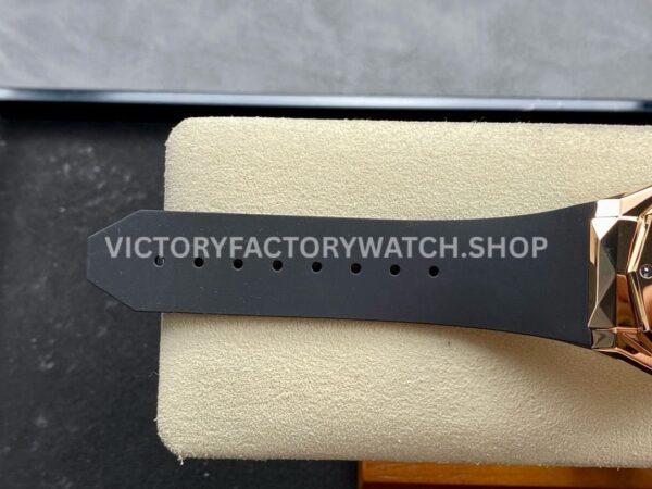 HB Factory Hublot Classic Fusion 550.OS.1800.RX.ORL19 40mm Rose Gold Black Rubber Strap Black Dial