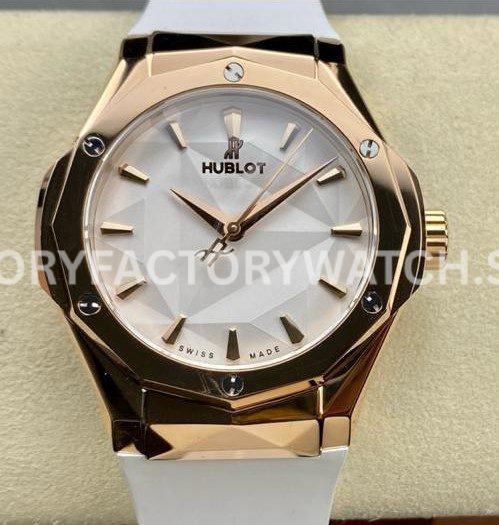 HB Factory Hublot Classic Fusion 550.OS.2200.RW.ORL20 40mm rose gold white rubber strap white dial replica watch