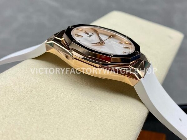 HB Factory Hublot Classic Fusion 550.OS.2200.RW.ORL20 40mm Rose Gold White Rubber Strap White Dial