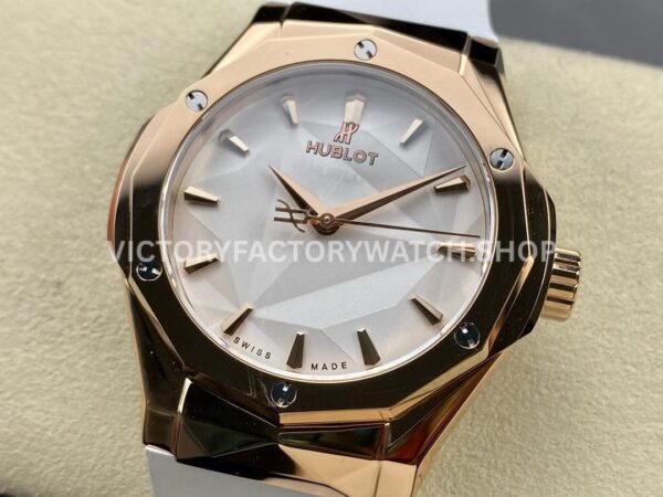 HB Factory Hublot Classic Fusion 550.OS.2200.RW.ORL20 40mm Rose Gold White Rubber Strap White Dial