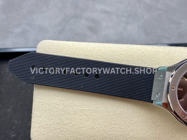 HB Factory Hublot Classic Fusion 565.NX.1470.RX 38mm Steel Rubber Strap Black Dial