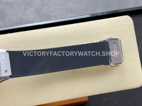 HB Factory Hublot Classic Fusion 565.NX.1470.RX 38mm Steel Rubber Strap Black Dial