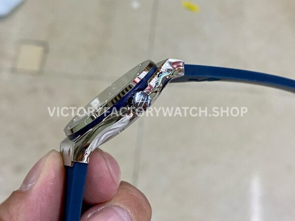 HB Factory Hublot Classic Fusion 565.NX.7170.RX 38mm Steel Blue Rubber Strap Blue Dial