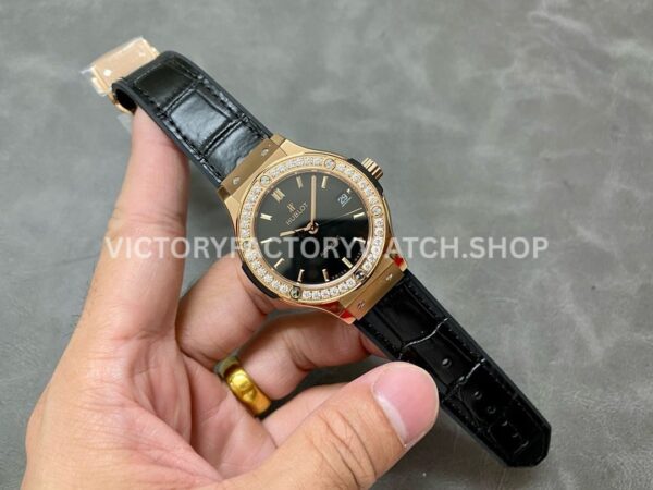 HB Factory Hublot Classic Fusion 565.OX.1480.LR.1204 38mm Rose Gold Leather Strap Diamond Bezel Black Dial
