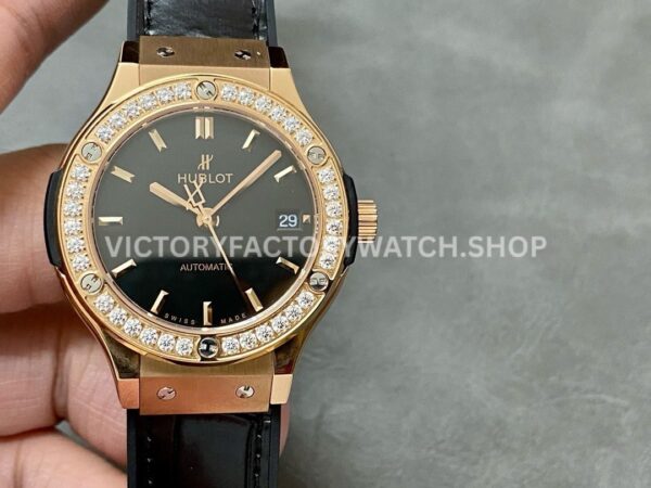 HB Factory Hublot Classic Fusion 565.OX.1480.LR.1204 38mm rose gold leather strap diamond bezel black dial replica watch