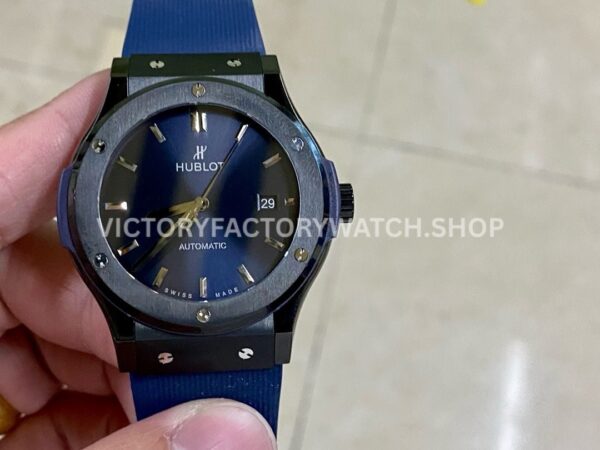 HB Factory Hublot Classic Fusion Blue 511.CM.7170.RX 42mm rubber strap ceramic bezel blue dial replica watch