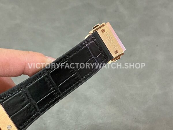 HB Factory Hublot Classic Fusion Chronograph 521.OX.1181.LR 45mm Rose Gold Leather Strap Black Dial