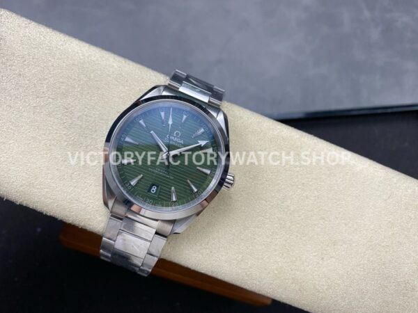 N1 Factory Omega Seamaster Aqua Terra Master Co-Axial Chronometer 220.10.41.21 (1) N1 Factory Omega Seamaster Aqua Terra Master Co-Axial Chronometer 220.10.41.21.10.001 41.5mm Full Steel Green Dial