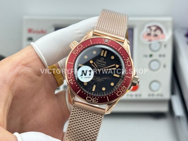 N1 Factory Omega Seamaster Diver 300M 210.90.42.20.01.003 42mm Black Dial (7) N1 Factory Omega Seamaster Diver 300M 210.90.42.20.01.003 42mm Bronze Gold Black Dial