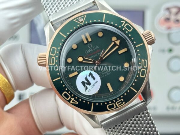 N1 Factory Omega Seamaster Diver 300M 210.90.42.20.10.001 42mm Green Dial (10) N1 Factory Omega Seamaster Diver 300M 210.90.42.20.10.001 42mm Titanium Green Dial