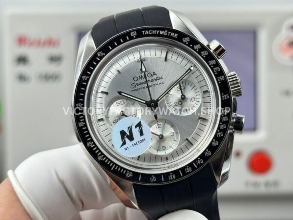 N1 Factory Omega Speedmaster Professional Moonwatch 310.63.42.50.02.001 Steel Rubber Strap Silver Dial (7) N1 Factory Omega Speedmaster Professional Moonwatch 310.63.42.50.02.001 42mm Steel Rubber Strap Silver Dial