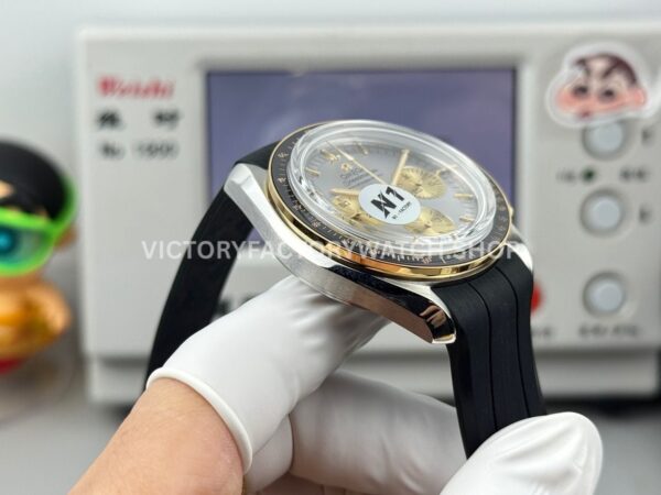 N1 Factory Omega Speedmaster Professional Moonwatch 310.20.42.50.02.001 42mm Yellow Gold Rubber Strap Silver Dial