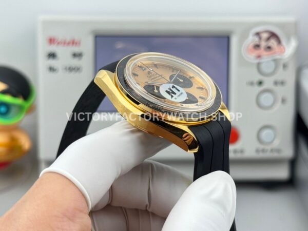 N1 Factory Omega Speedmaster Professional Moonwatch 310.62.42.50.99.001 42mm Yellow Gold Rubber Strap Pink Dial