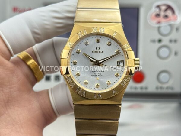 OVS Factory Omega Constellation 123.55.38.21.52.008 38mm Full Rose Gold Diamond Bezel Diamond Silver Dial (9) OVS Factory Omega Constellation 123.55.38.21.52.008 38mm full rose gold diamond bezel diamond silver dial replica watch