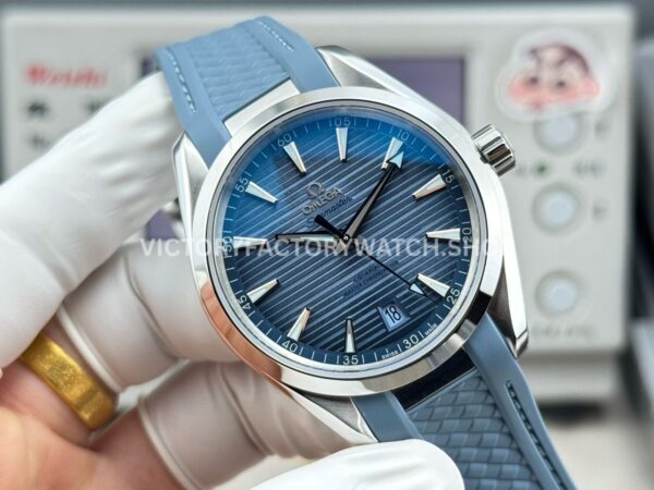 OVS Factory Omega Seamaster Aqua Terra 220.10.41.21.03.002 41mm Steel Blue Rubber Strap Blue Dial