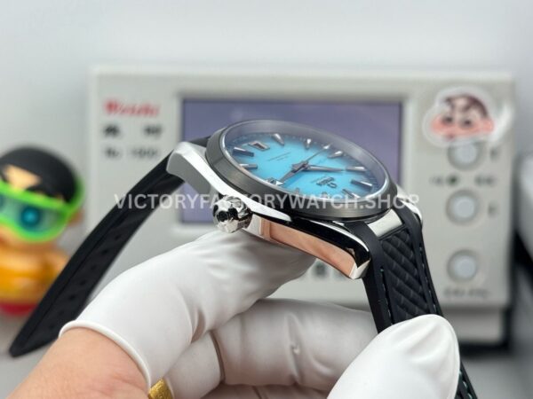 OVS Factory Omega Seamaster Aqua Terra 220.10.41.21.03.006 41mm Rubber Strap Turquoise Colour Dial
