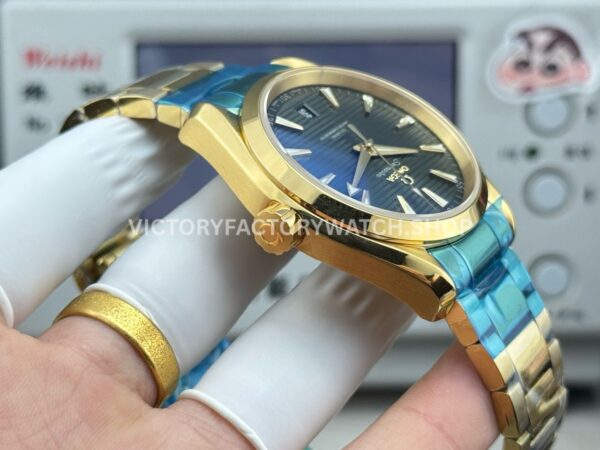 OVS Factory Omega Seamaster Aqua Terra 220.50.41.21.10.001 41mm Full Yellow Gold Green Dial (1) OVS Factory Omega Seamaster Aqua Terra 220.50.41.21.10.001 41mm Full Yellow Gold Green Dial