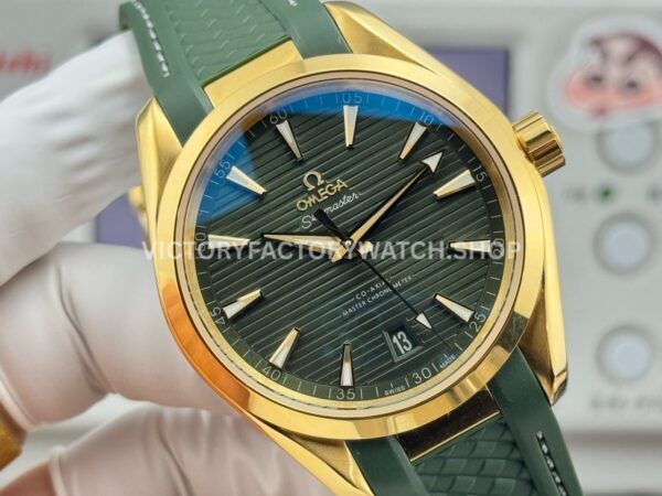 OVS Factory Omega Seamaster Aqua Terra 220.52.41.21.10.001 41mm Rose Gold Green Rubber Strap Green Dial (4) OVS Factory Omega Seamaster Aqua Terra 220.52.41.21.10.001 41mm Rose Gold Green Rubber Strap Green Dial