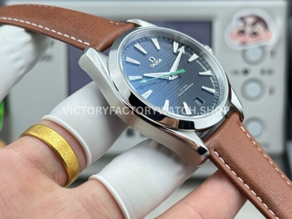 OVS Factory Omega Seamaster Aqua Terra 231.10.42.21.01.004 41mm Steel Brown Leather Strap Black Dial