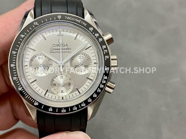 RM Factory Omega Speedmaster Professional Moonwatch 310.63.42.50.02.001 42mm steel rubber strap silver dial replica watch