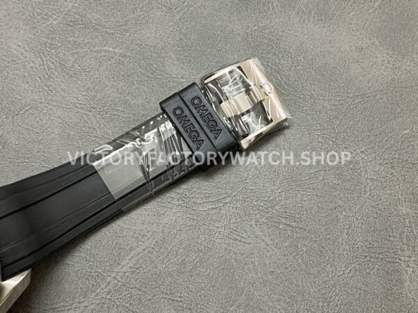 RM Factory Omega Speedmaster Professional Moonwatch 310.63.42.50.02.001 42mm Steel Rubber Strap Silver Dial