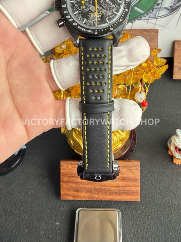 SMF Factory Omega Speedmaster Dark Side Of The Moon 310.92.44.50.01.001 44.25mm Ceramic Leather Strap Black Dial (2) SMF Factory Omega Speedmaster Dark Side Of The Moon 310.92.44.50.01.001 44.25mm Ceramic Leather Strap Black Dial