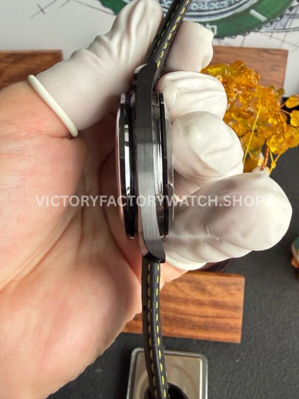SMF Factory Omega Speedmaster Dark Side Of The Moon 310.92.44.50.01.001 44.25mm Ceramic Leather Strap Black Dial (3) SMF Factory Omega Speedmaster Dark Side Of The Moon 310.92.44.50.01.001 44.25mm Ceramic Leather Strap Black Dial